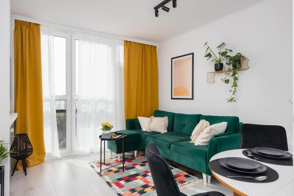 Specious City Center Studio With Park View Warschau Exterior foto