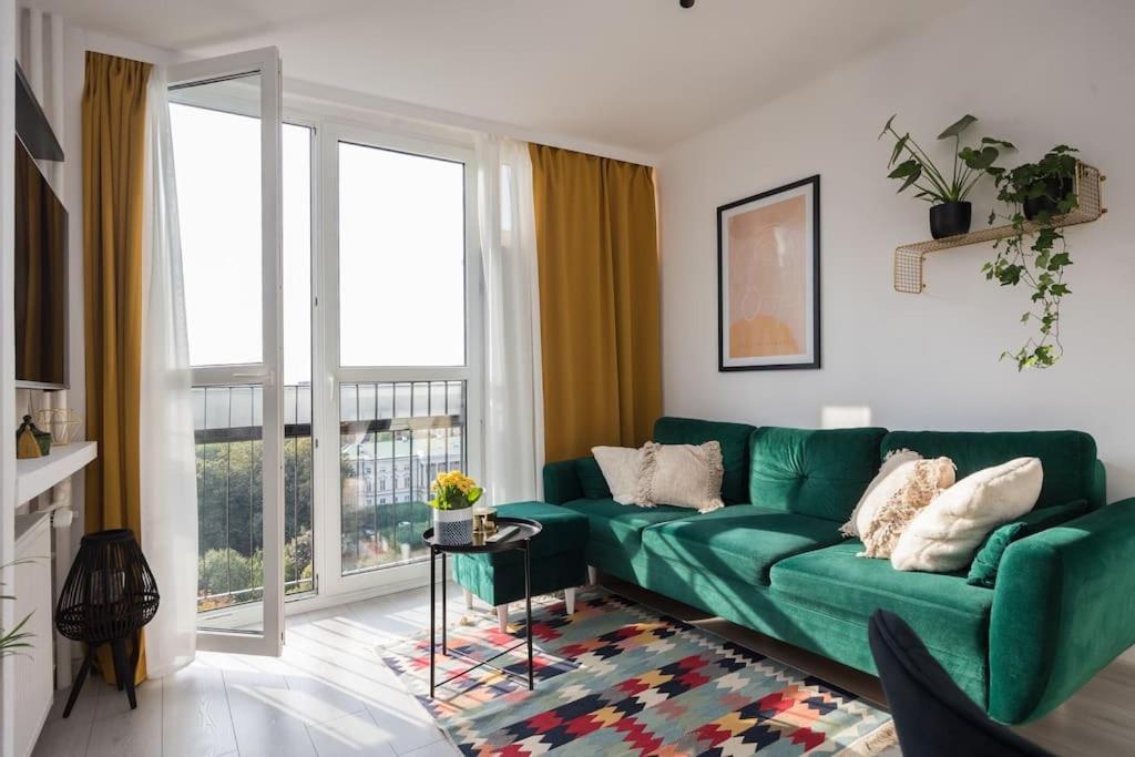 Specious City Center Studio With Park View Warschau Exterior foto