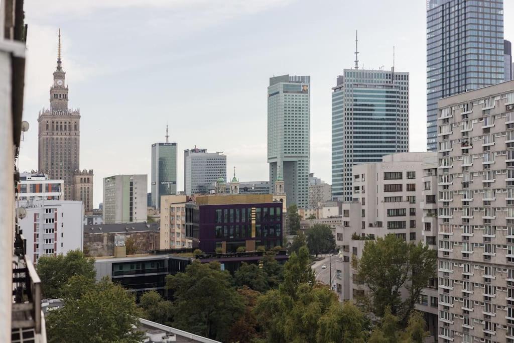 Specious City Center Studio With Park View Warschau Exterior foto